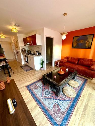 Saint-Quentin Apartment | "Nuits du désert" - Appartement avec terrasse