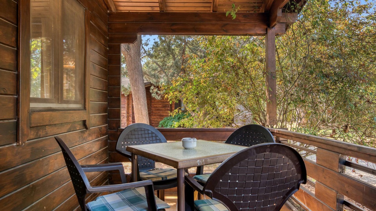 Benicolet Apartment | Null 'Entre Viejos Olivos 2' with Mountain View, Shared Pool and Air Conditioning