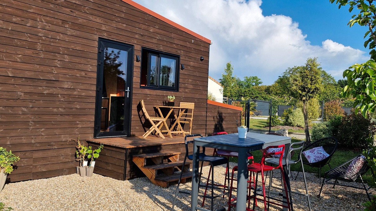 Salignac-sur-Charente House | Null 'Tiny La Part Des Anges' with Private Terrace, Private Garden and Air Conditioning