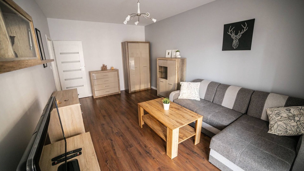 Grzegorzki Apartment | Nullo 3-Bedroom Apartment