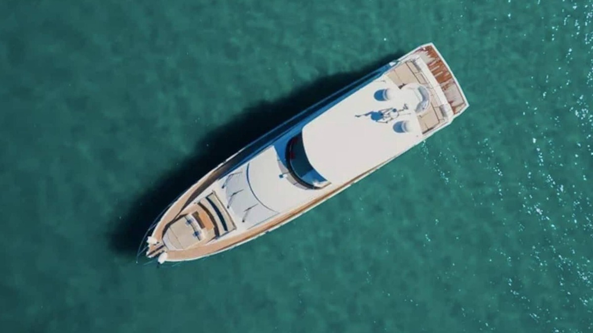 La Paz Boat Rental | Numarine 78´Yacht