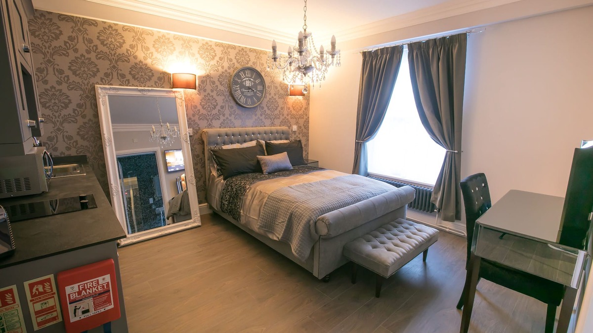 Wymondham Apartment | Number 10 Abbey - Blickling Hall apartment
