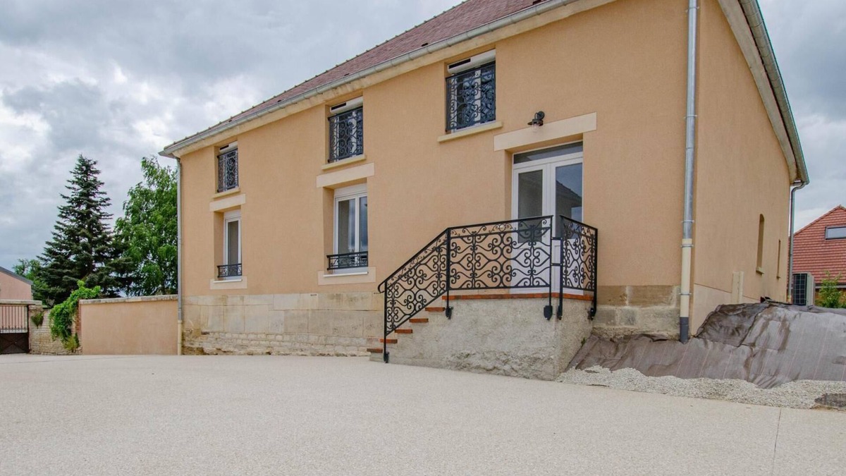 Morvilliers House | Number 2 - MORVILLIERS