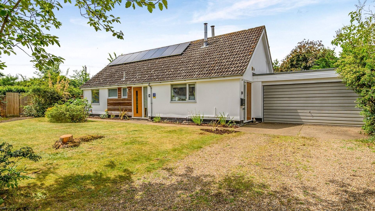 Westleton House | Number Eight - Three Bedroom House, Sleeps 5
