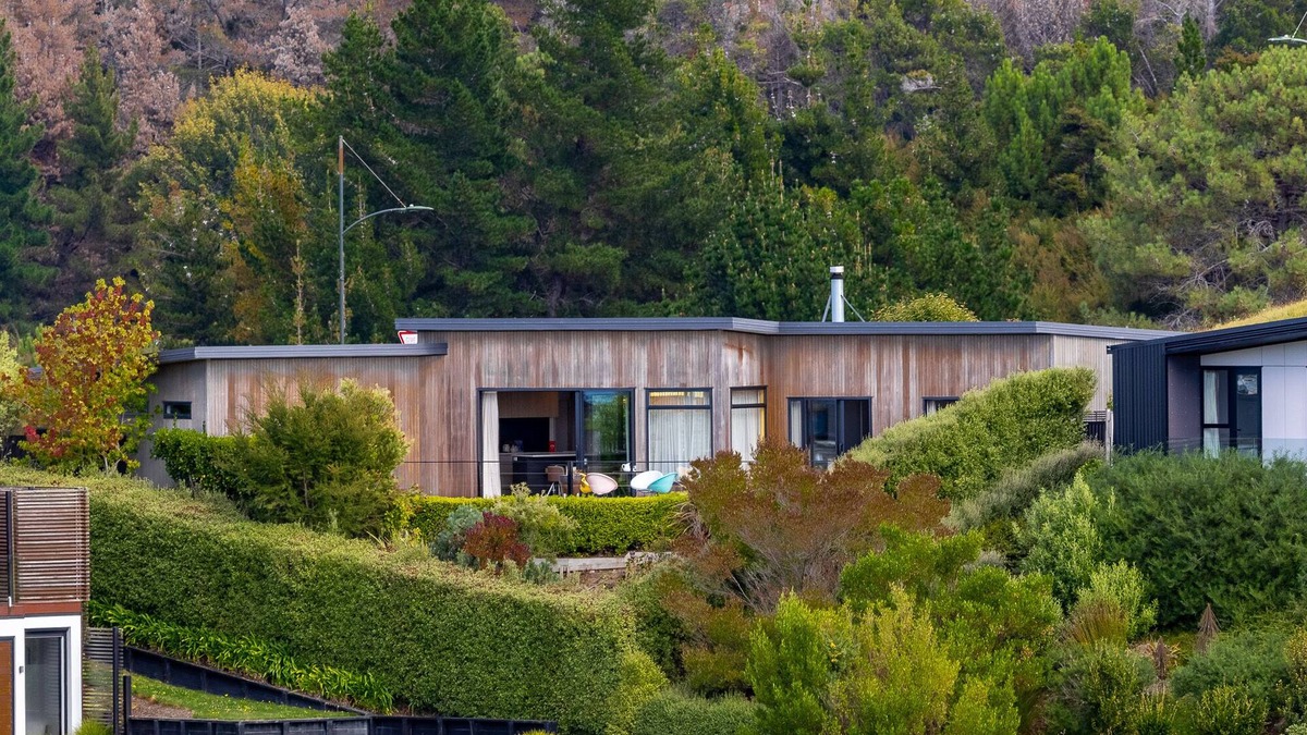 Ngaio Bay House | Number One Bach - Kaiteriteri Holiday Home