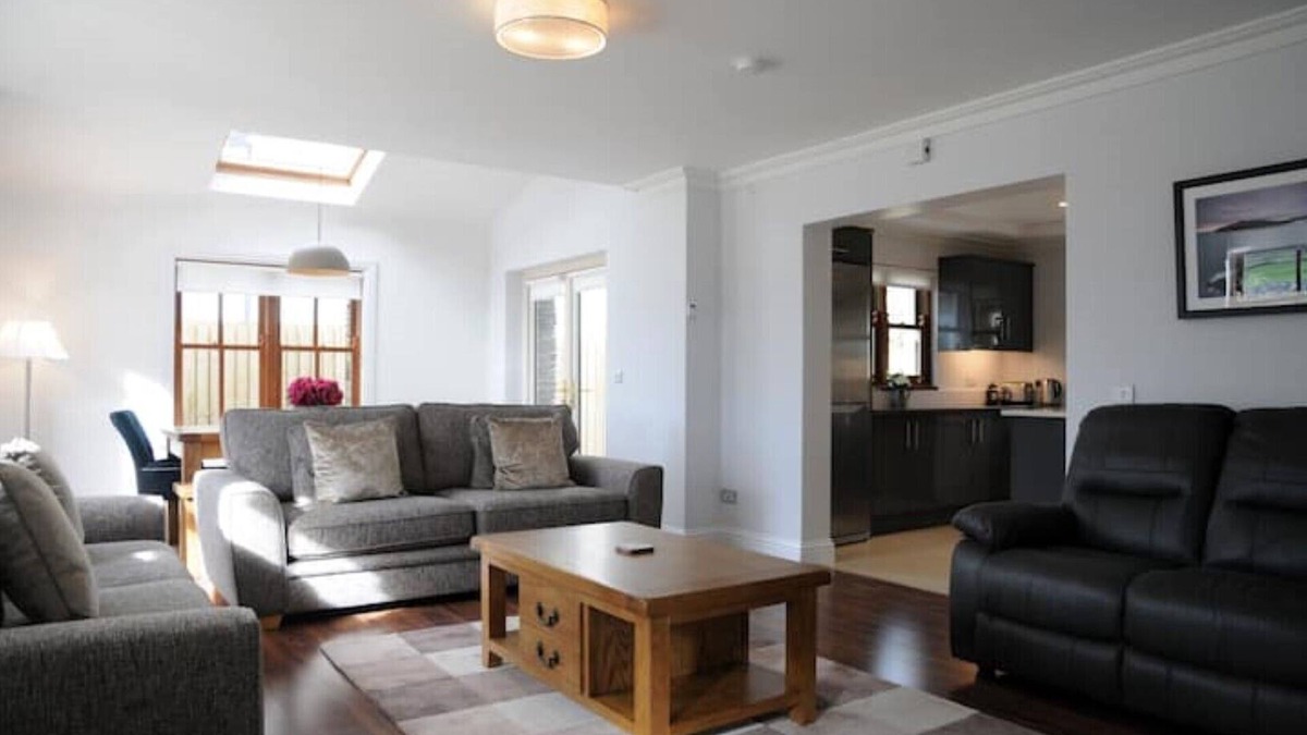 Dingle House | Number Two Dingle: Large Family Holiday Home