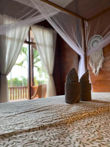 Riung Bed & Breakfast | Nuna Bungalows