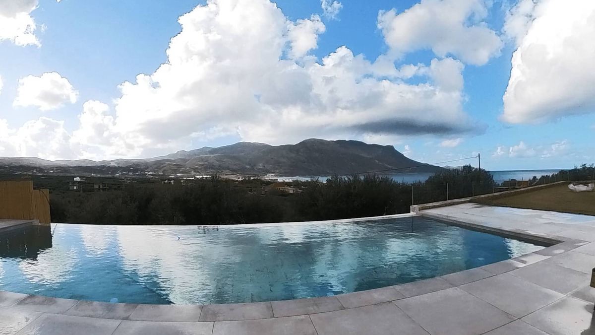 Trachilos House | Nusa Retreat- 3 Bedroom residence - Seaview infinity private pool