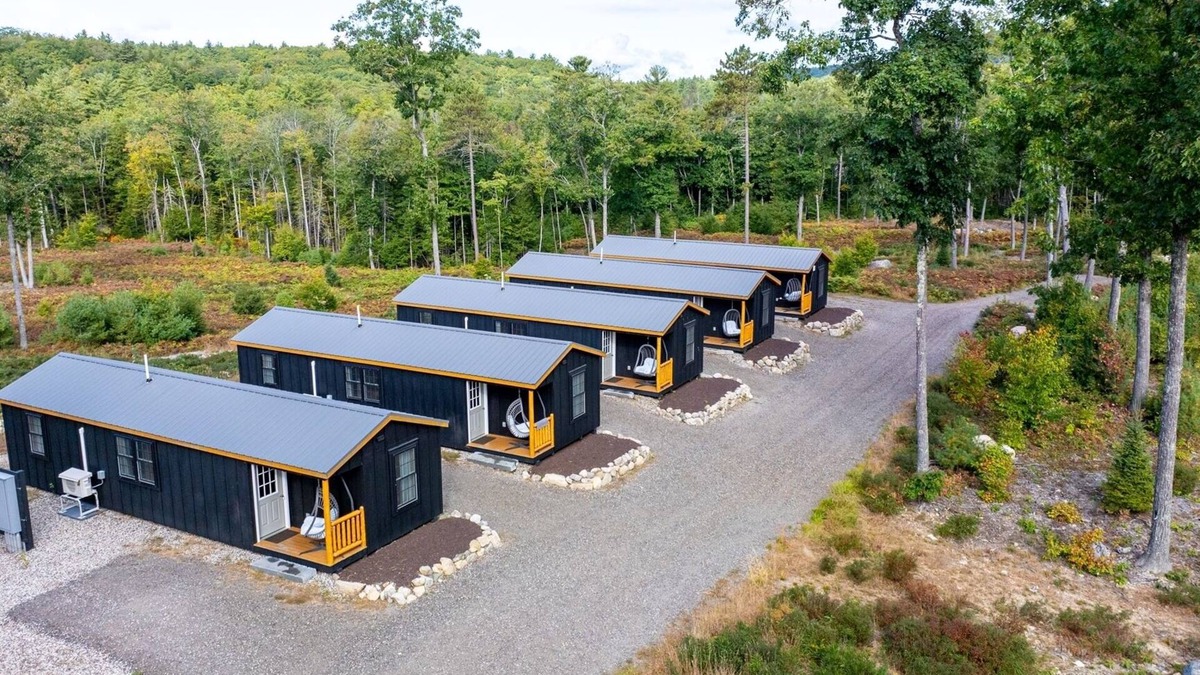 North Sebago Cabin | NUTHATCH - RESORT WITH 12 PROPERTIES. NATURAL POND FOR SWIMMING. CAFE ON SITE.