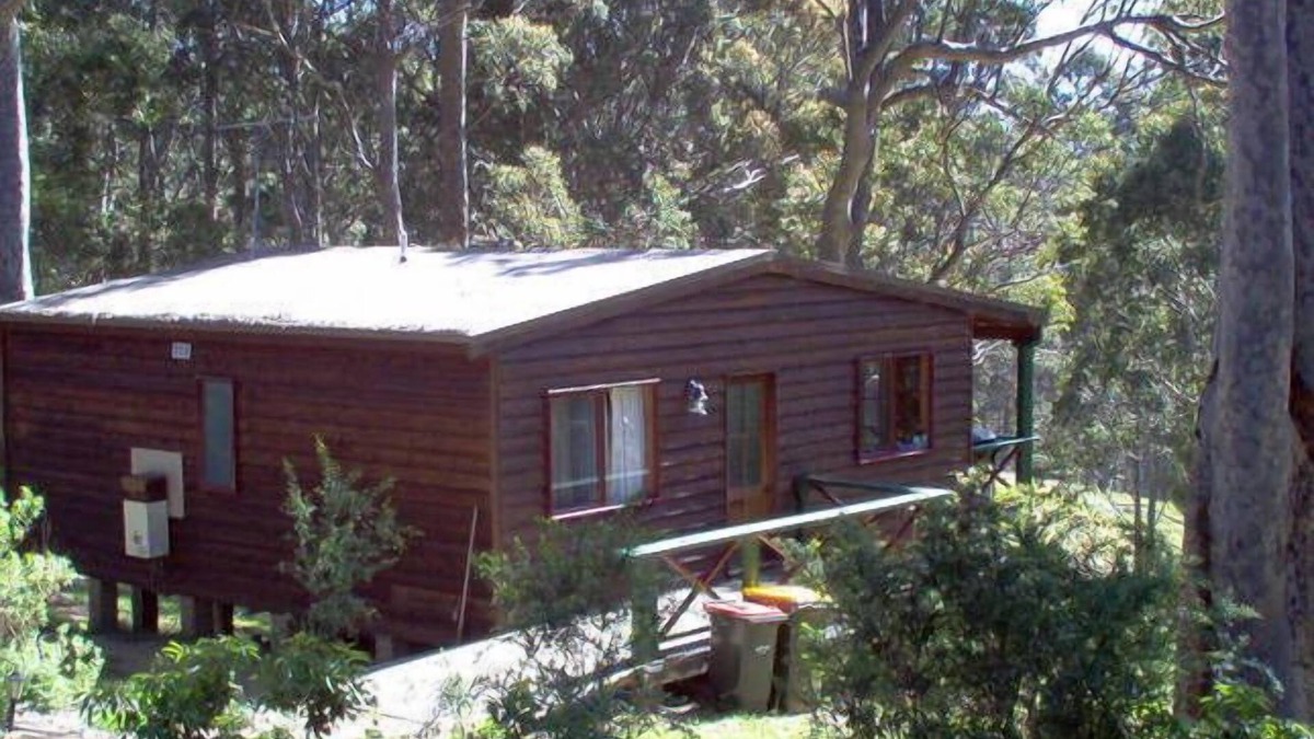 Bermagui Cottage | Nutley Cottage- bliss among the gum trees