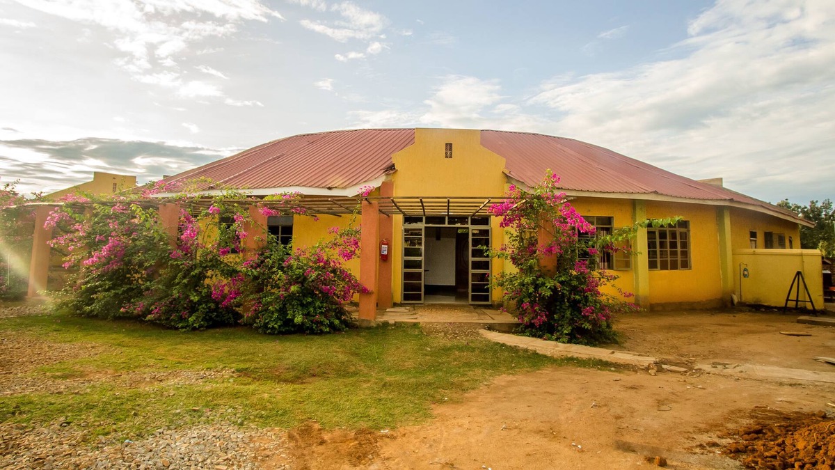 Iganga Hotel | NV Fort Lugard Resort Hotel