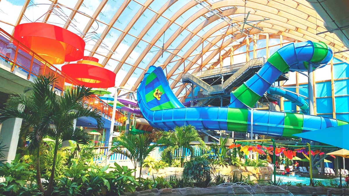 Circleville Resort | NY’s Largest Indoor Waterpark awaits! Generous Accommodation w/Patio! Pools!