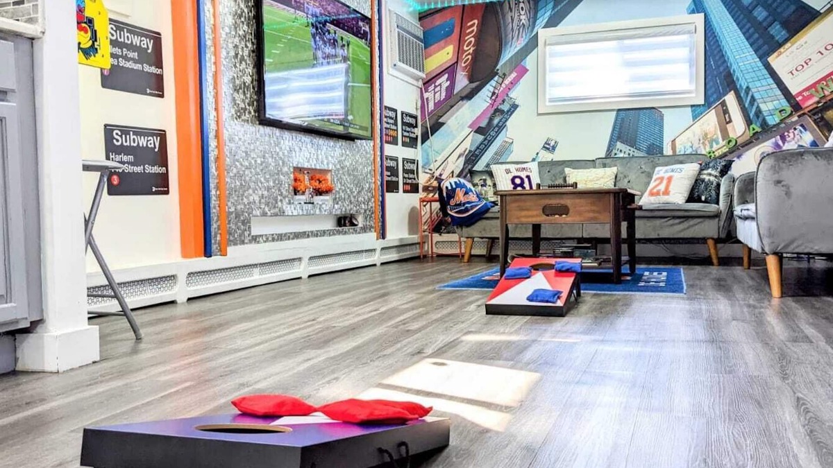 Elmont House | NY VIBEZ HOUSE! Cool Smart Home-2min to UBS Arena-10min to JFK/LGA-Free Parking!