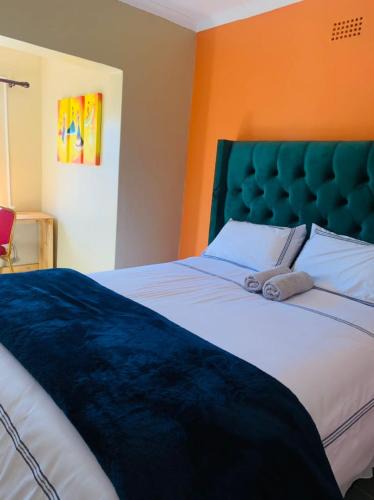 Central Kalahari Game Reserve Bed & Breakfast | Nyati Bed & Breakfast