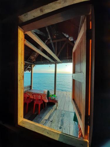 Sawinggrai House | Nyanse Homestay - Raja Ampat