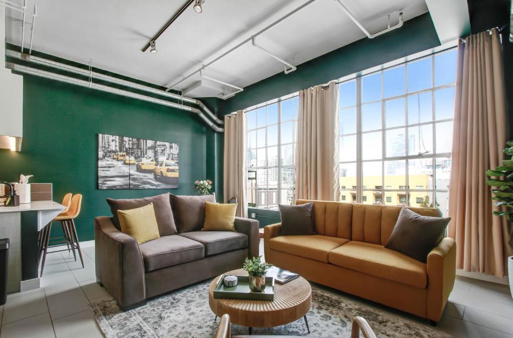 Historic Core Apartment | NYC Styled Loft In DTLA, sleeps 4 with Free Parking!