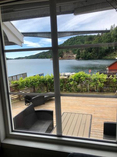 Al Municipality Villa | Nydelig hus rett ved sjøen - Wifi