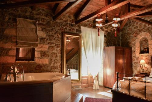 Mesaia Trikala House | Nymfes Guesthouse