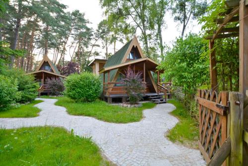 Sierakow House | Ośrodek Wypoczynkowy Puszczyk Wolnostojące Domki Sosnowe z zadaszonym tarasem