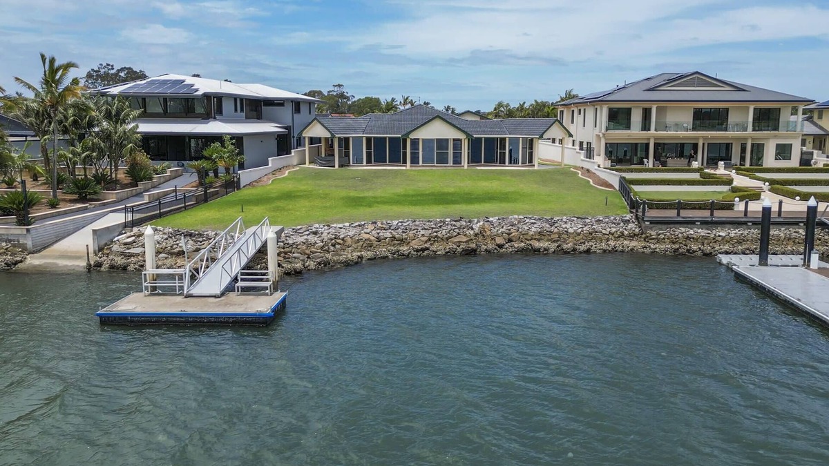 Yamba House | O'Grady's Rest - Oceanstays