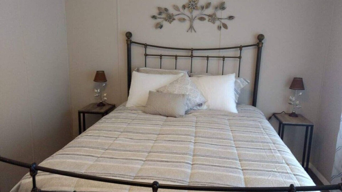 Lake City House | O'le Butterfly Cottage