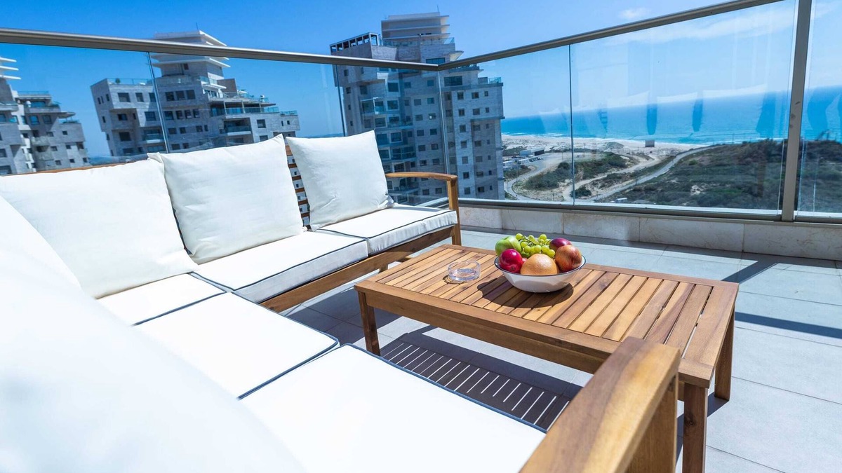 Rishon LeTsiyon Apartment | O&O Group - SeaFront Luxurious 3 BR Apartment