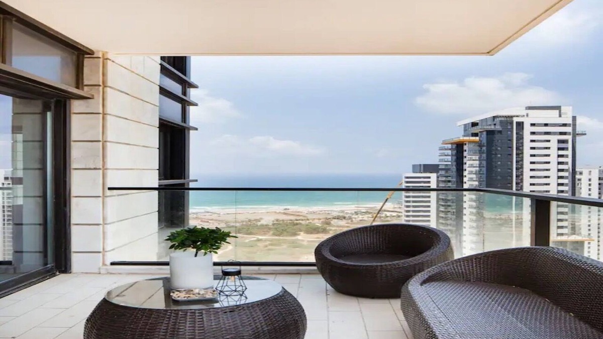 Bat Yam Apartment | O&O Group- Special Apartment Sea View Luxury Tower