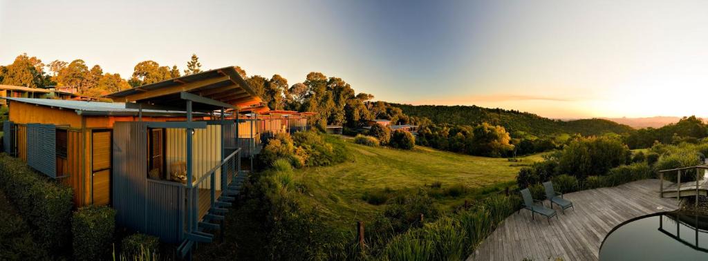 O'reilly Hotel | O'Reilly's Rainforest Retreat