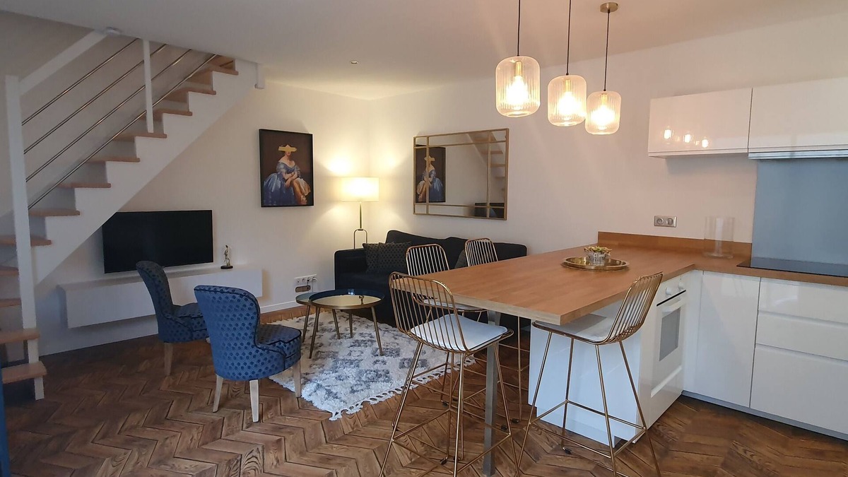 Tours House | O Tour's Angels "Rabelais"