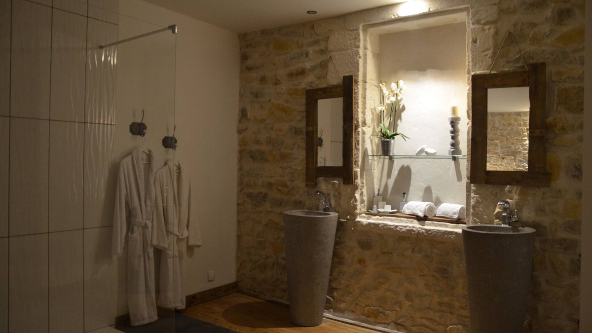 Bernis House | O2suites Scandinavian room with private Jacuzzi