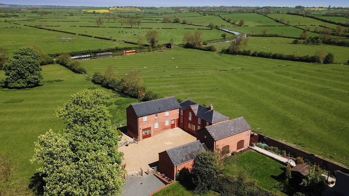 Braunston House | Oak Barn, Westfield Country Barns, Braunston