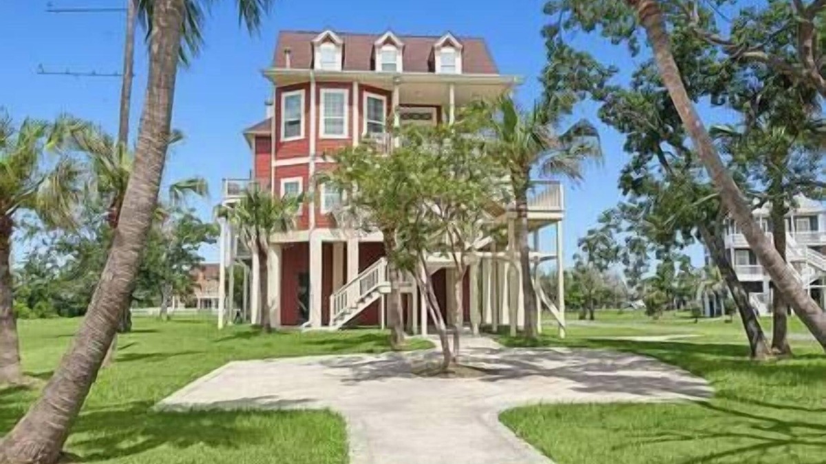 Lafitte Bed & Breakfast | Oak Cottage R301