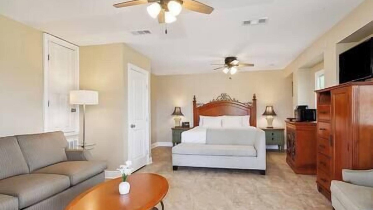 Lafitte Bed & Breakfast | Oak Cottage St.101