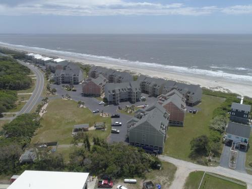 Caswell Beach House | Oak Island Beach Villa 308 Sandy Groves