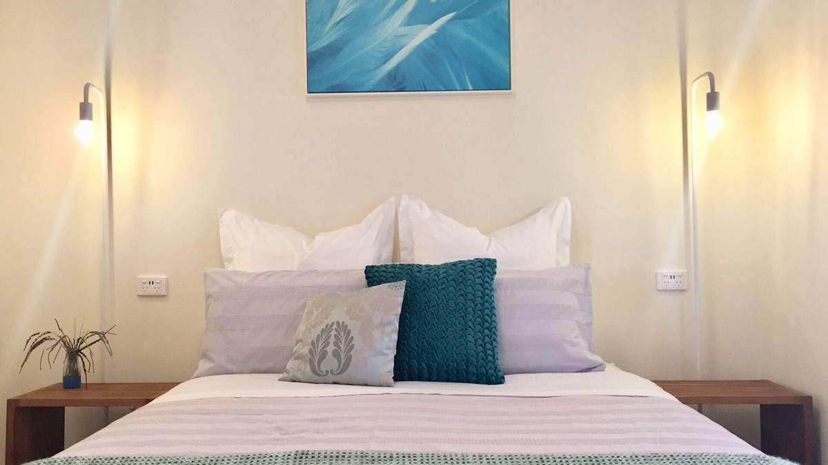 Bell Park House | 🔆OAK'S🔆BFast,WiFi,Fetch,Walk2Pizza,Coffee,Liquor,Free Parking