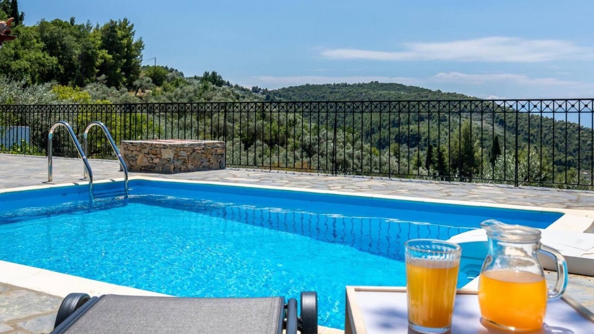 Skopelos Villa | Oak Tree Cottage - One Bedroom Villa, Sleeps 4
