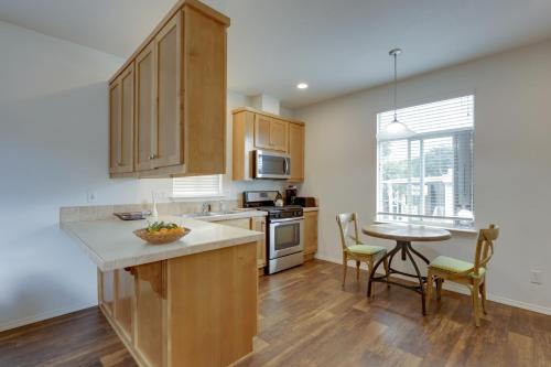 Oak View House | Oak View Vacation Rental about 3 Mi to Lake Casitas!