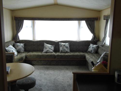 Clacton-on-Sea Resort | Oakdene -3 Bedroom Caravan