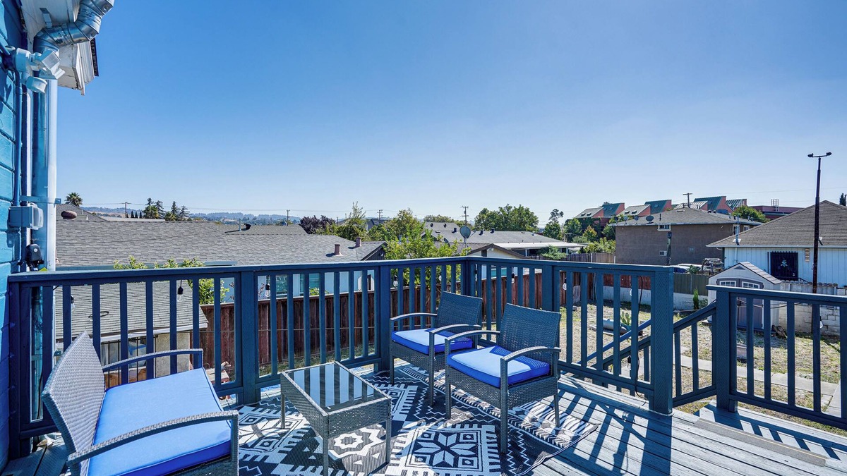 Oakland Apartment | Oakland Apartment: 8 Mi to Dtwn!
