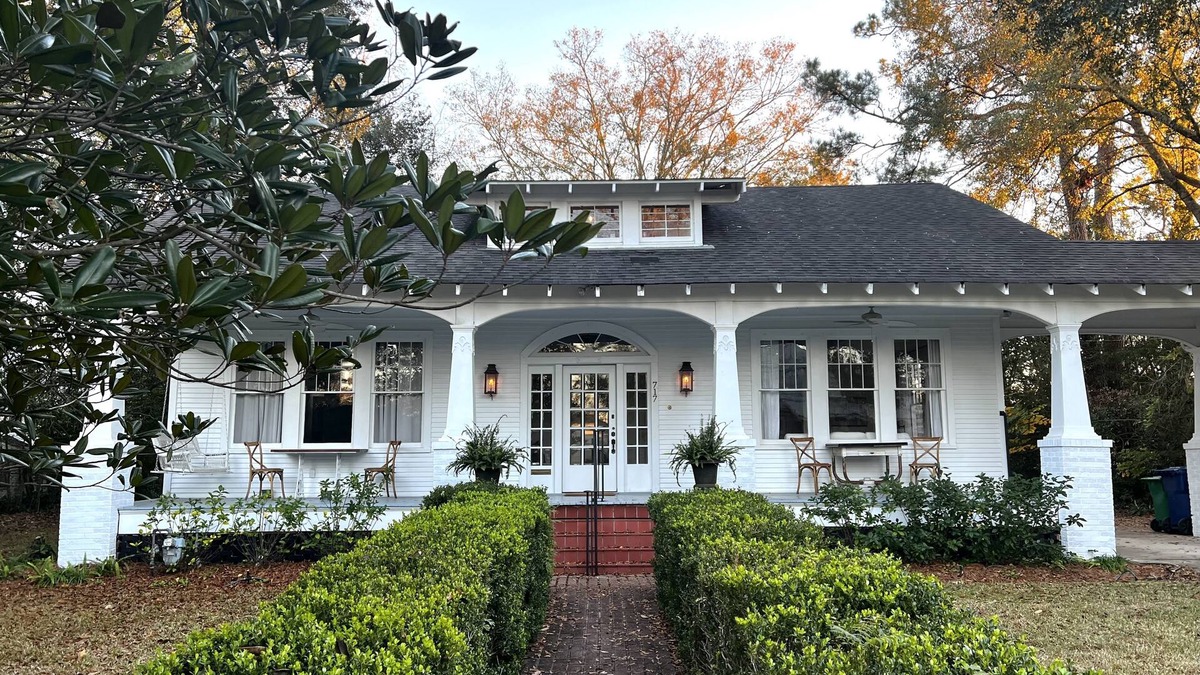 Covington House | "Oakview" - Historic Arts and Crafts hideaway at Columbia Street River Landing