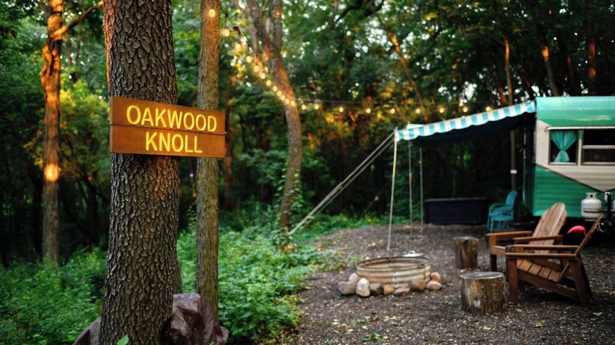 East Troy House | Oakwood Knoll - Vintage Camping Trailer