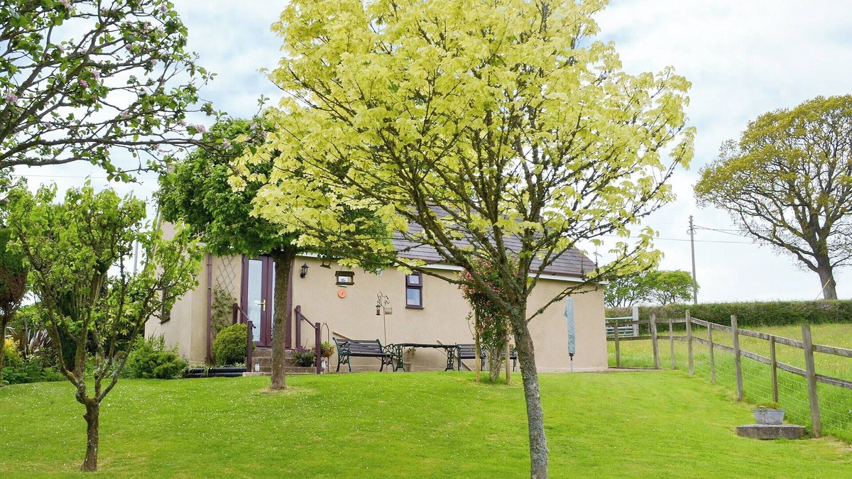 Cheriton Bishop Cottage | Oakwood Venbridge Farm