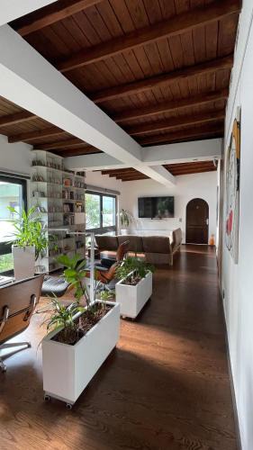 Laar Apartment | OASE im grünen Hinterhof, EG, Ruhe, Terrasse, Carport, free PayTV, Kaffee&Tee, Fahrräder