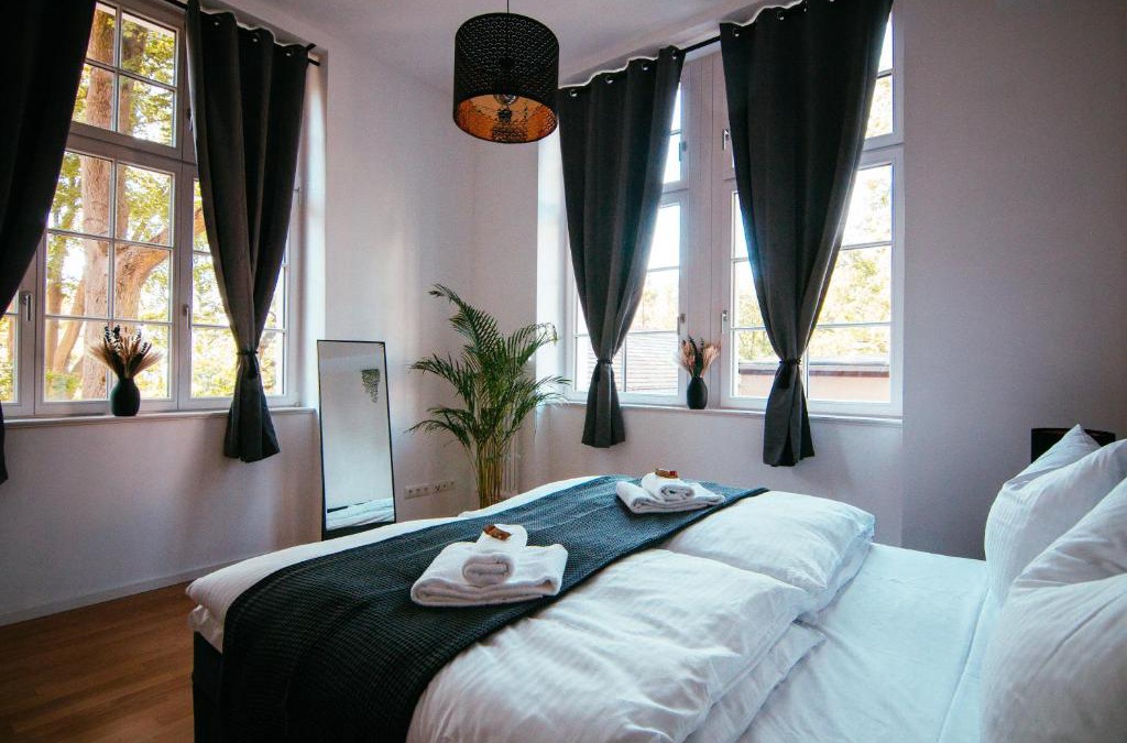 Loschwitz Apartment | Oasis Appart - Wohnen im Königspark - Elbhang Dresden - große Terrasse - Netflix - TG