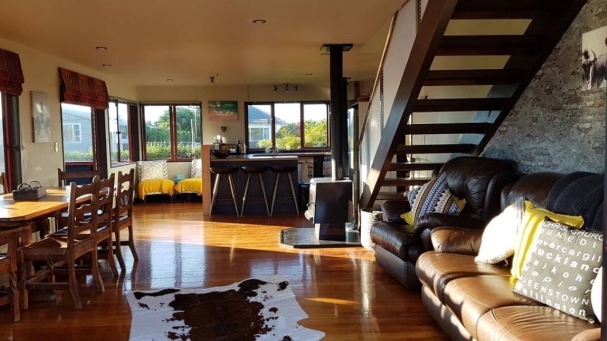 Riverton House | Oasis by the Beach, Riverton Rocks