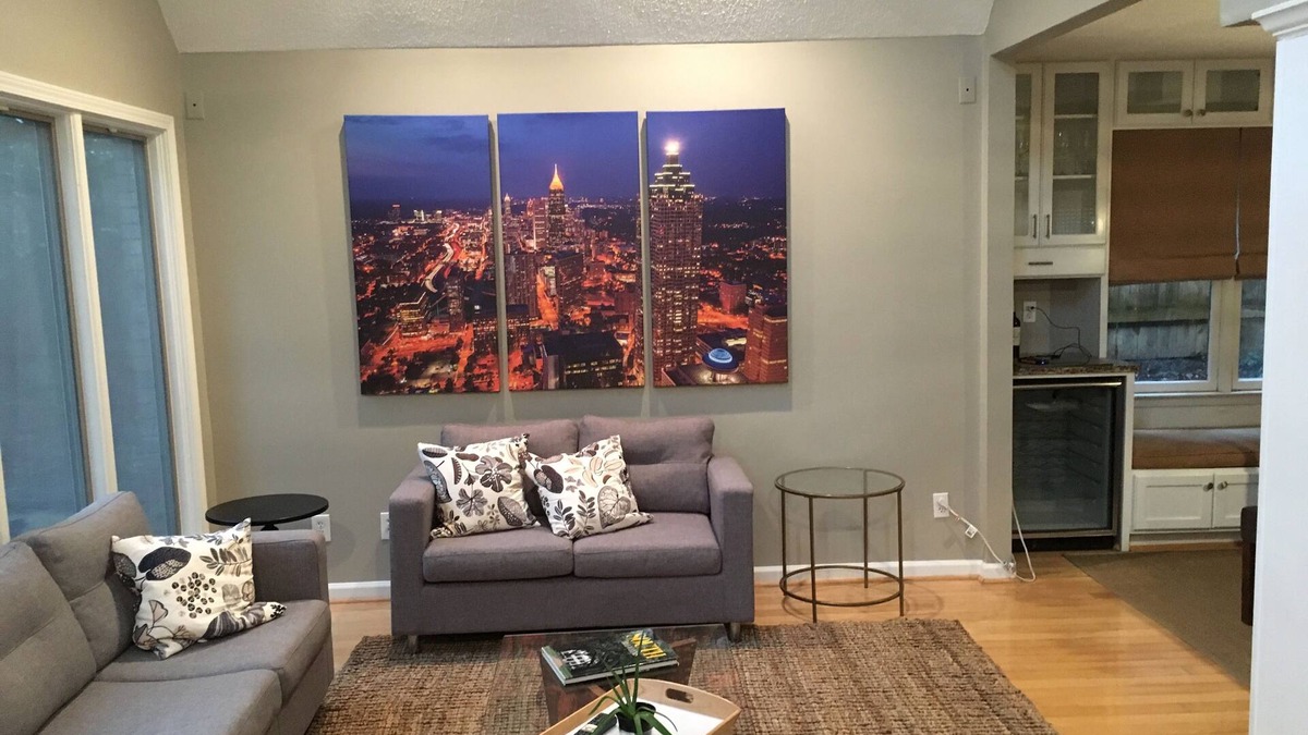 Morningside-Lenox Park House | Oasis in the City. Morningside/VaHi. Great in town location.