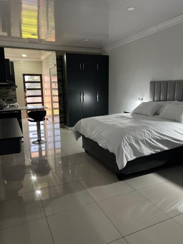 Volksrust House | Oasis Lux Apartments
