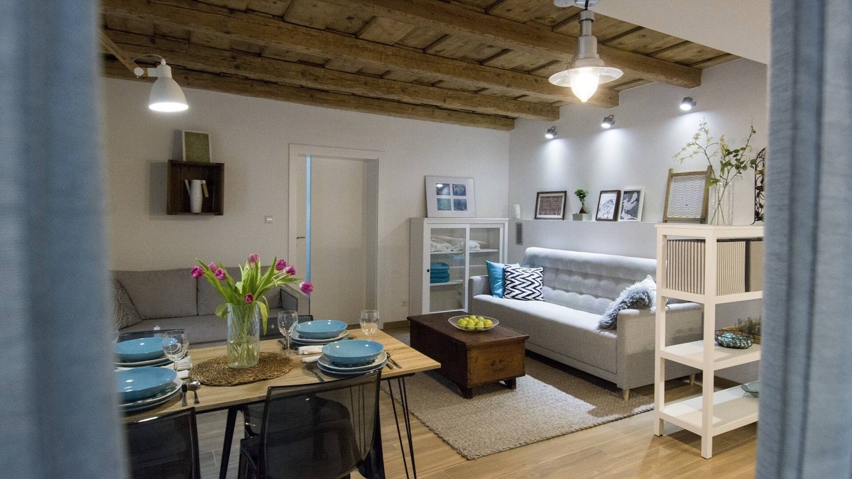 Potzneusiedl Apartment | Oasis of peace with garden + whirlpool + 3x bicycles + WiFi + grill