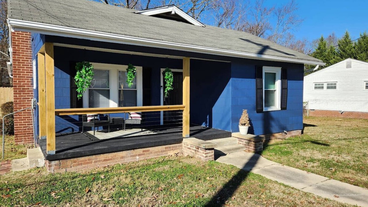 High Point House | Oasis within a short walk to uptown