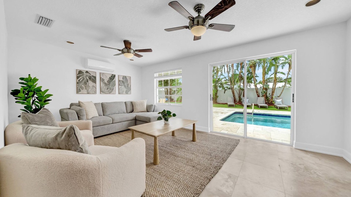 Bay Crest Park House | Oasis49 | spacious 4-bedroom getaway with pool!